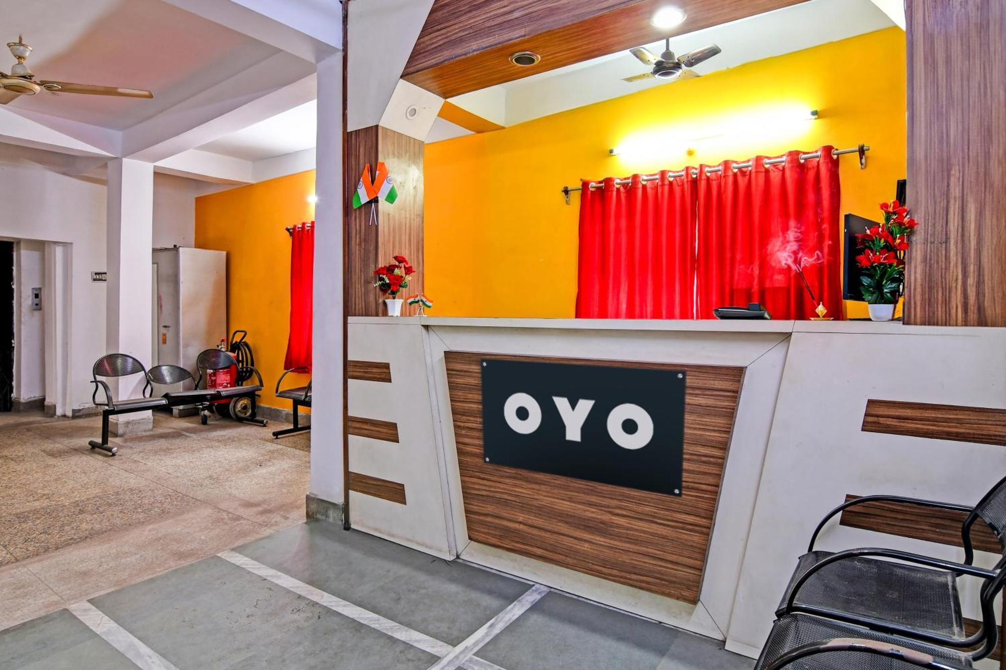 Hotel O Red Rose Near Noapara Metro Station Калькутта Экстерьер фото