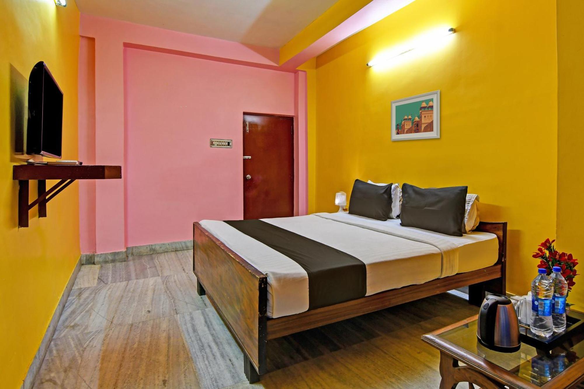 Hotel O Red Rose Near Noapara Metro Station Калькутта Экстерьер фото
