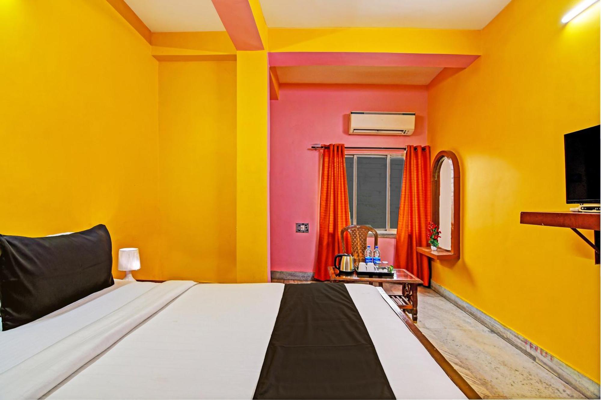 Hotel O Red Rose Near Noapara Metro Station Калькутта Экстерьер фото
